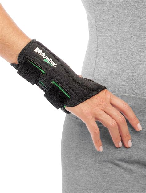 Adjustable straps and slip on design allow for easy application. . Wrist brace walmart